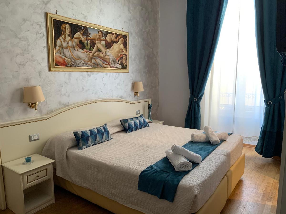 לינה וארוחת בוקר רומא Domus Via Veneto מראה חיצוני תמונה